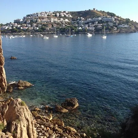 Apartamentos Puig Padro L'Escala